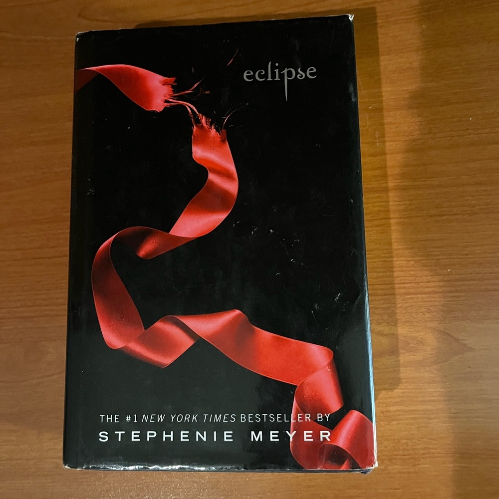 Eclipse by Stephanie Meyers